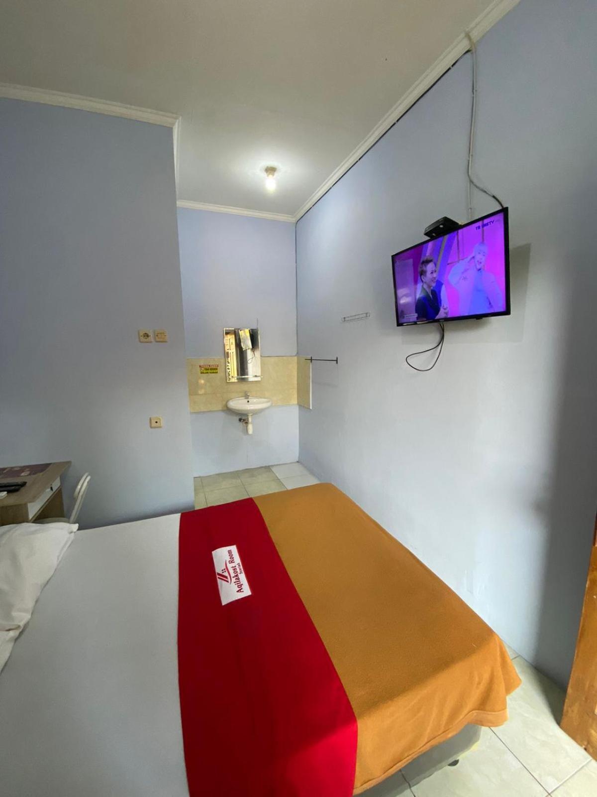 Aqilakost N Cafe Gadog Puncak Hotel Bogor Buitenkant foto